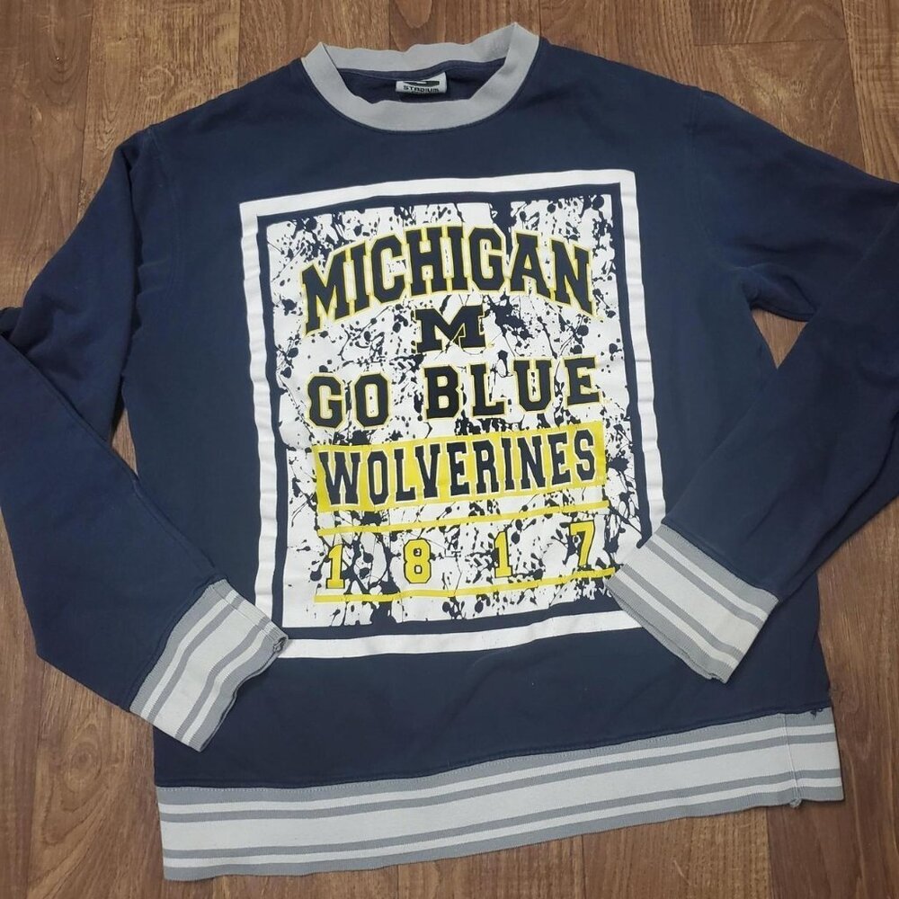 mens navy blue and grey vintage 90s Michigan Wolverines crewneck sweatshirt